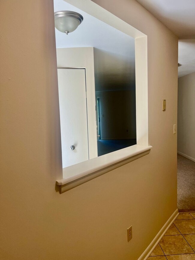 Building Photo - 8474 Bubbling Springs Dr