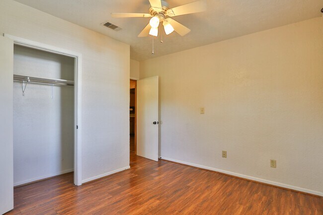 Building Photo - 11913 25th St