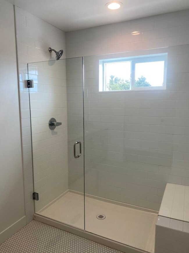 Building Photo - Stunning, Brand new 3BD/2.5BA home in Righetti Ranch