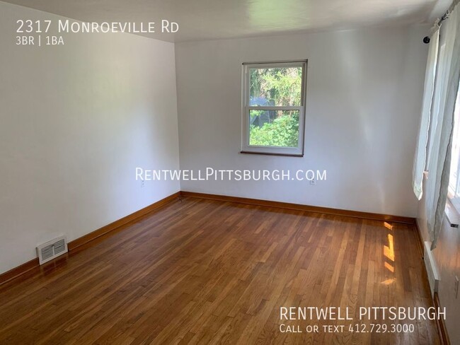 Building Photo - 3 Bedroom Home in Monroeville