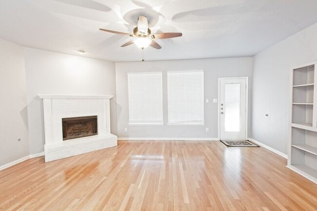 Building Photo - 9220 Norman Dr