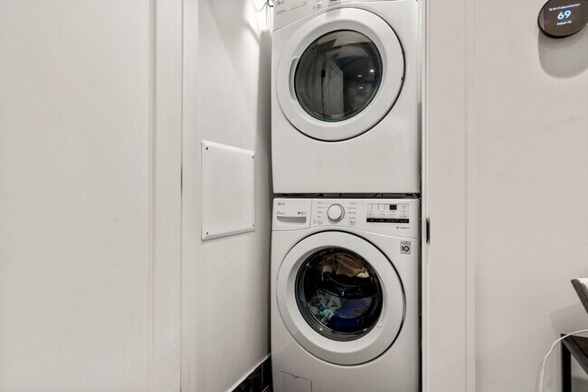 Building Photo - 75 Old Harbor St