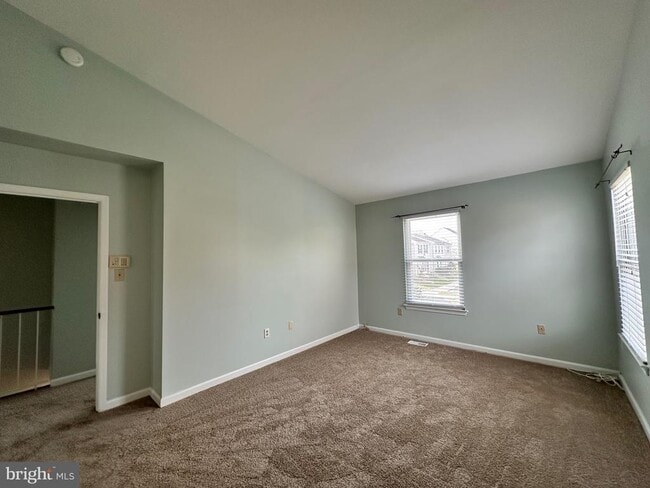 Building Photo - 14781 London Ln