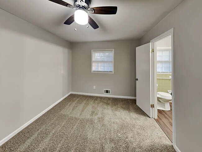 Building Photo - 3668 Scarlet Dr