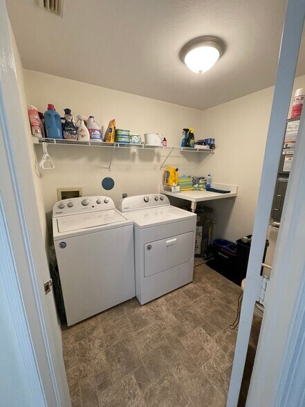 Building Photo - 328 Bradstrom Cir