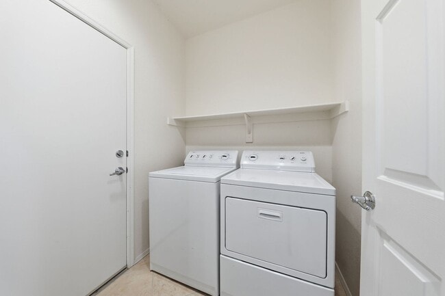 Building Photo - Comfort, Community & Style in Sun City Anthem 55+