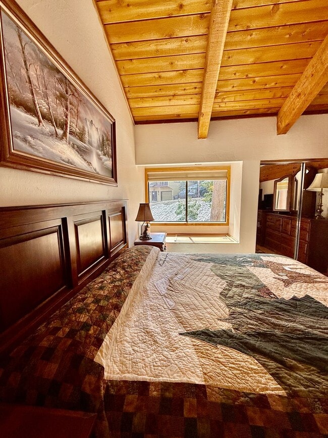 Building Photo - Fully Furnished 2BD/2BA Mountain Townhome | Cozy Pellet Stove | Parking Included