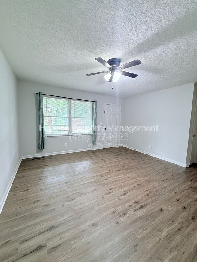 Building Photo - 4433 Sardis Dr