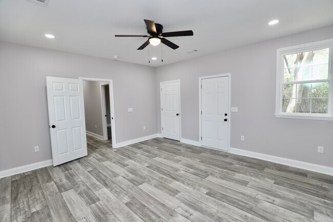 Building Photo - 11 Kendrick St