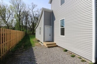 Building Photo - 023
