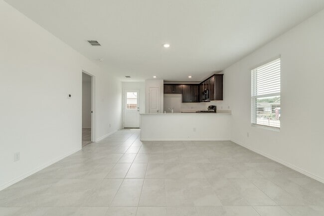 Building Photo - 7709 Lindheimer Ln
