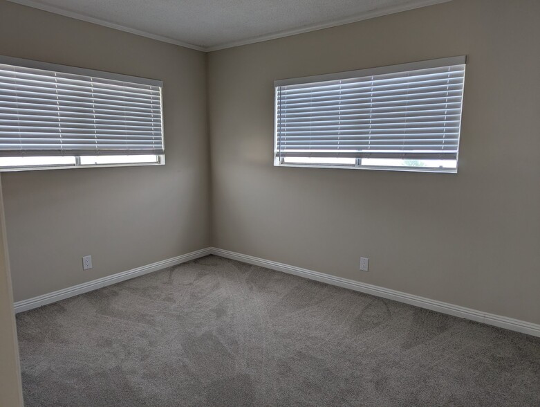 Building Photo - 4601 W 173rd St