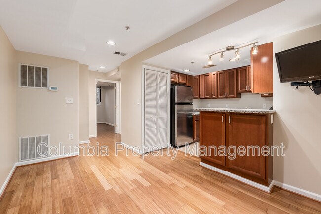 Building Photo - 1713 Euclid St NW