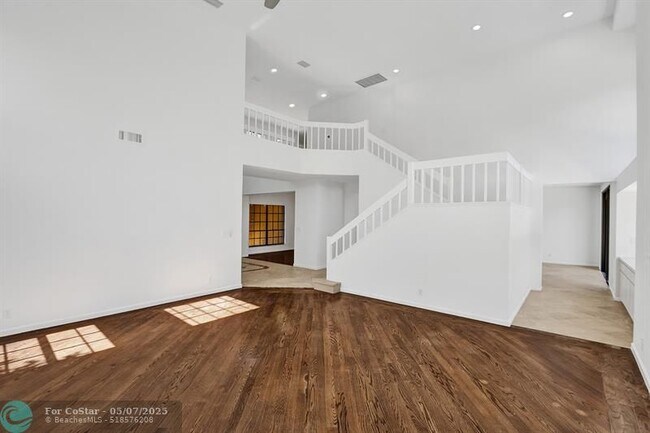 Building Photo - 2622 NW 49th St