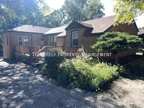 Building Photo - 3816 Clinton Ave