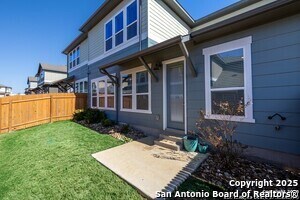 Building Photo - 1020 Vista View Dr