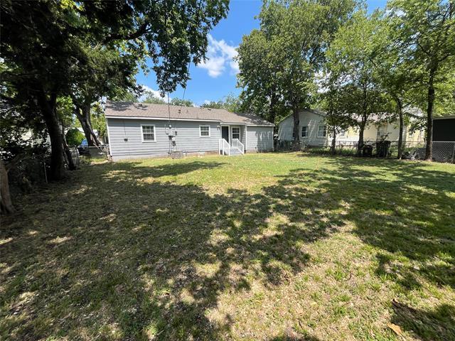 Building Photo - 11608 Lippitt Ave