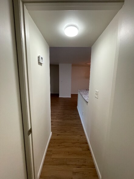 Building Photo - 5525 E Thomas Rd