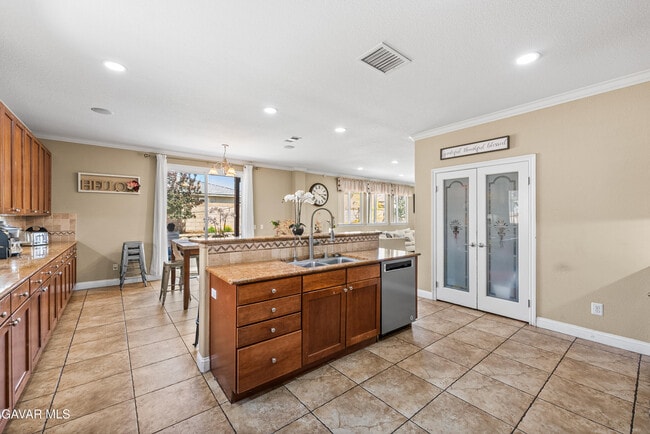 Building Photo - 44256 Dahlia St