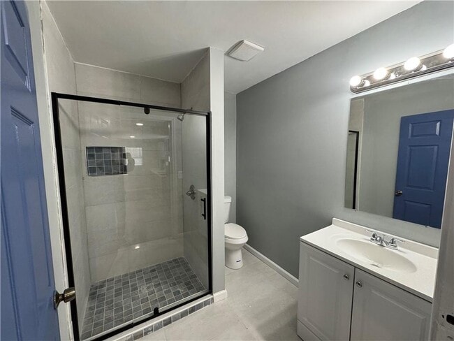 Building Photo - 5971 Robin Hood Ln