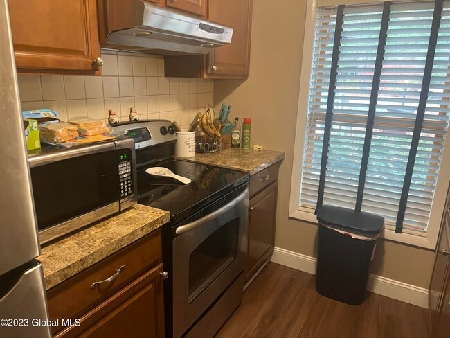 Building Photo - 93 Thimbleberry Rd