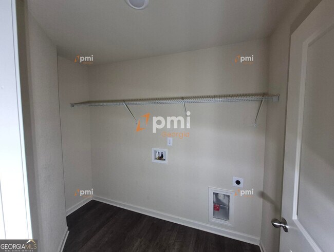 Building Photo - 115 Foley Dr