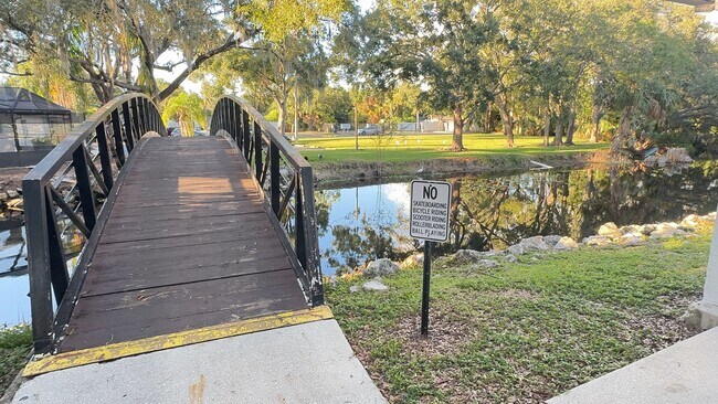 Building Photo - MOVE IN SPECIAL- Newly renovated 3 bedroom/2.5 bath townhouse for rent located in the lovely gate...