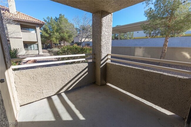 Building Photo - 5072 S Rainbow Blvd