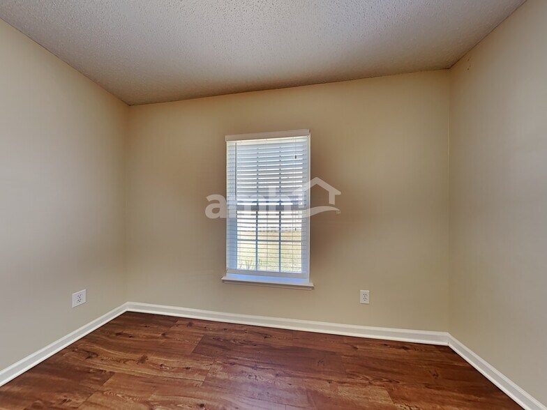 Building Photo - 156 Wildberry Ln