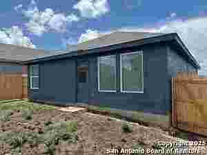 Building Photo - 1525 Hummock Steep
