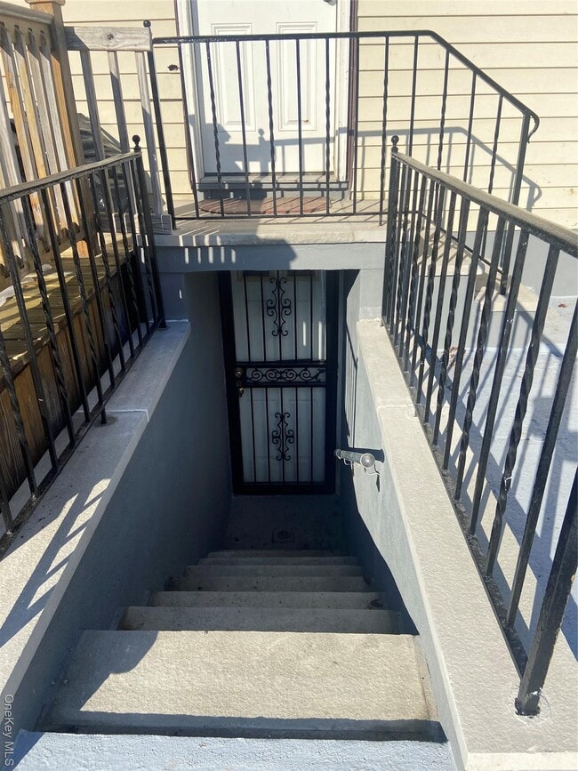 Building Photo - 62 Harold Ave