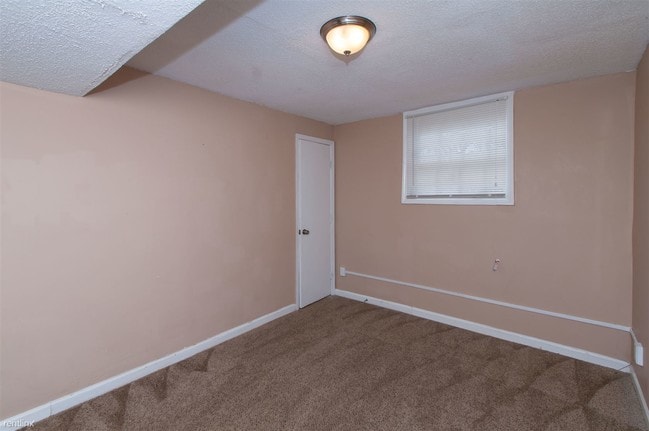 Building Photo - 5 br, 2 bath House - 2171 Rochelle Way