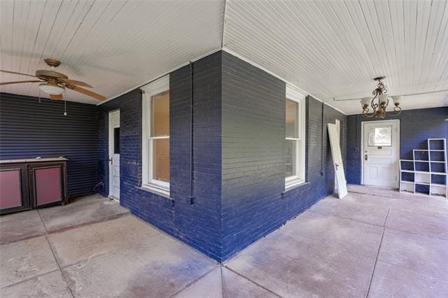 Building Photo - 201 E Pecan St