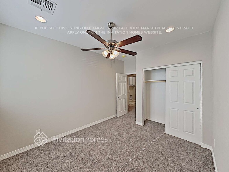 Building Photo - 2270 S Wallrade Ln