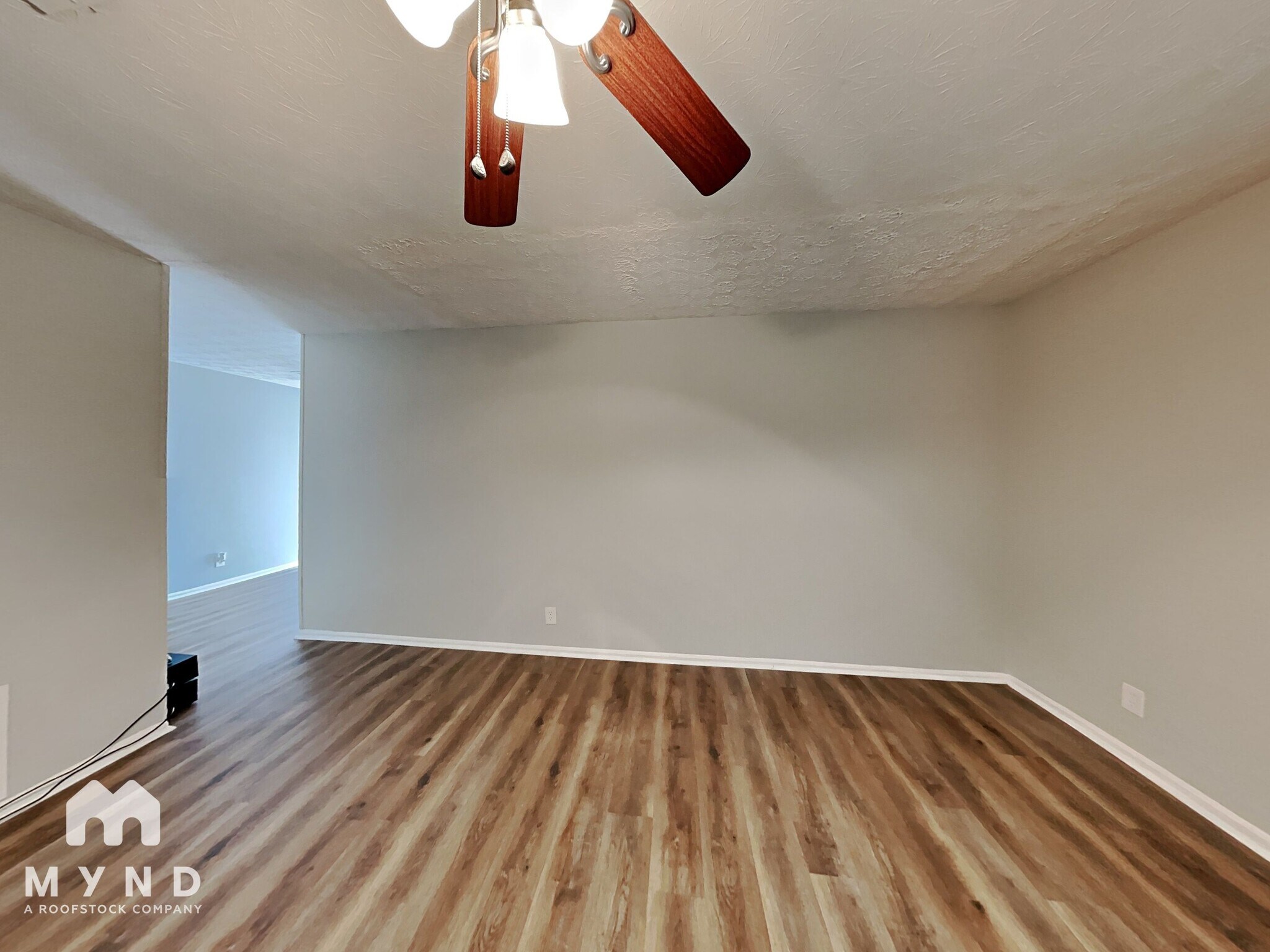 Building Photo - 199 Woodcrest Way