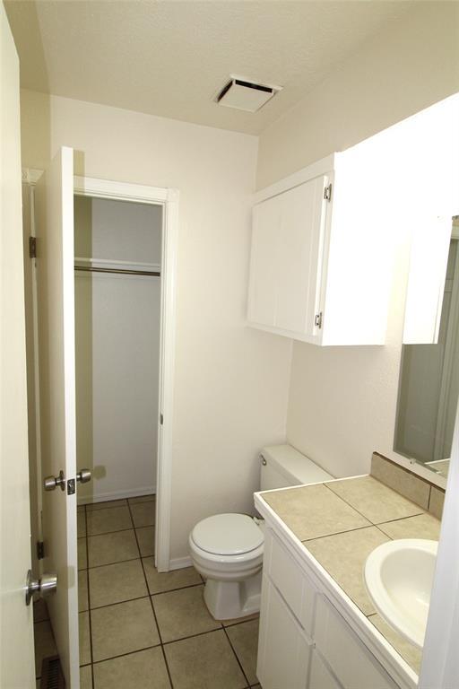 Building Photo - 900 Aspen Ct