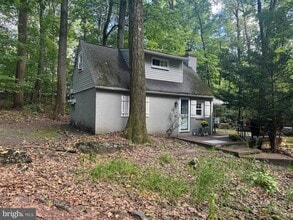 Building Photo - 2742 Hill Rd