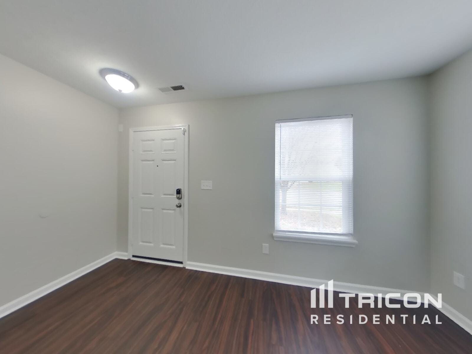 Building Photo - 1621 Bridgecreek Crossing