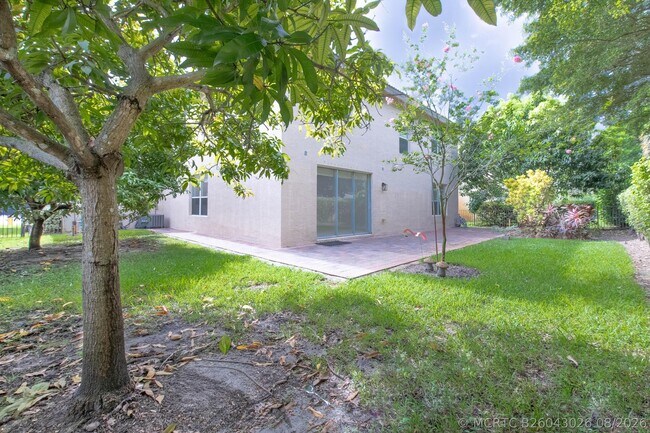Building Photo - 4668 SW 183rd Ave