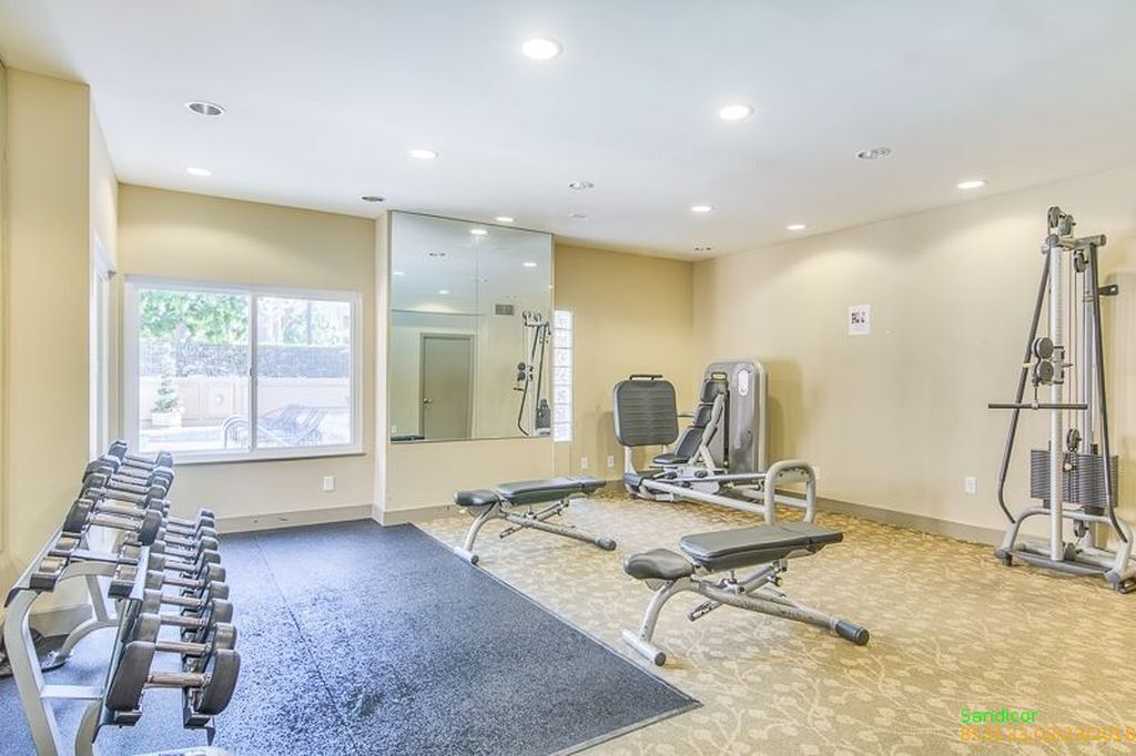 Building Photo - 8889 Caminito Plaza Centro