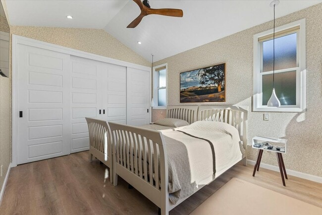 Building Photo - 402 Haydon St