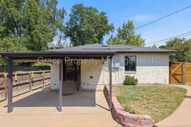Building Photo - 3575 E Vassar Ave