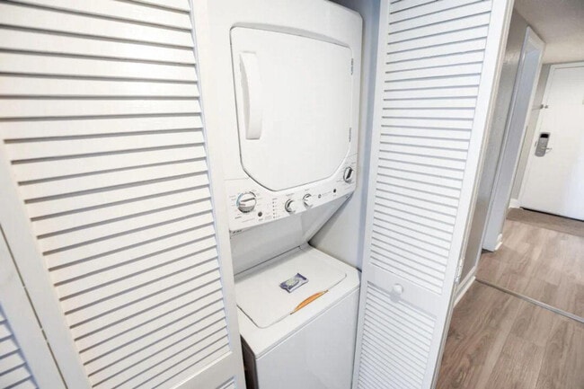 Building Photo - 1700 N Ocean Blvd