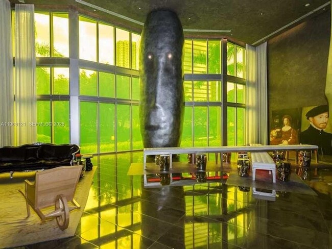 Building Photo - 485 Brickell Ave