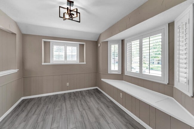 Building Photo - 27013 S Pyeatt Ln