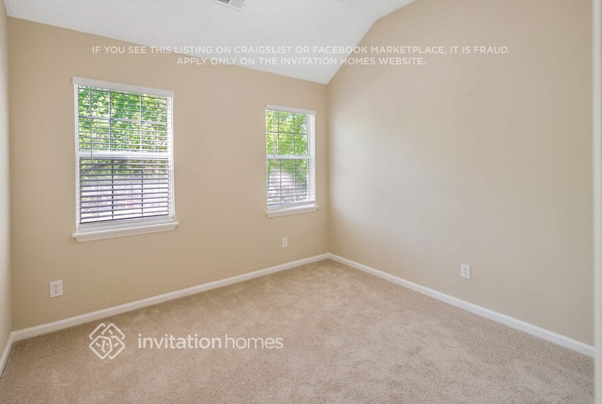 Building Photo - 7204 Scarlet Runner Dr