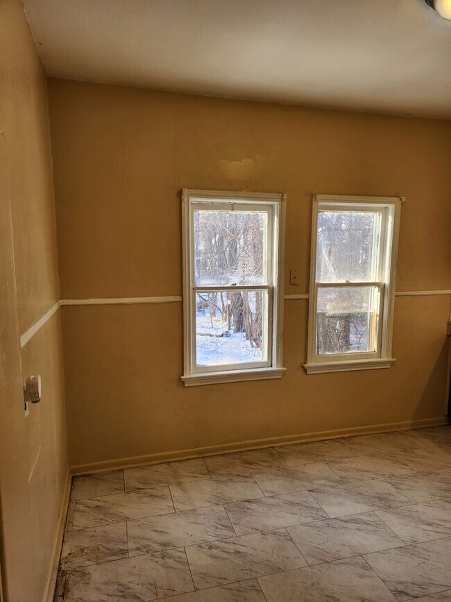 Building Photo - 191 Wilder St