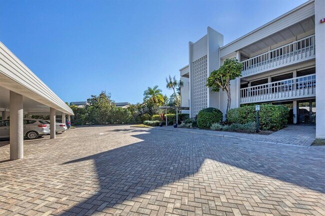 Building Photo - 5757 Gulf of Mexico Dr