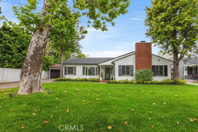 Building Photo - 2450 Bonnie Brae