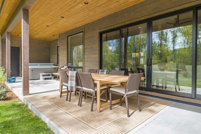 Building Photo - 2657 Telemark Trail